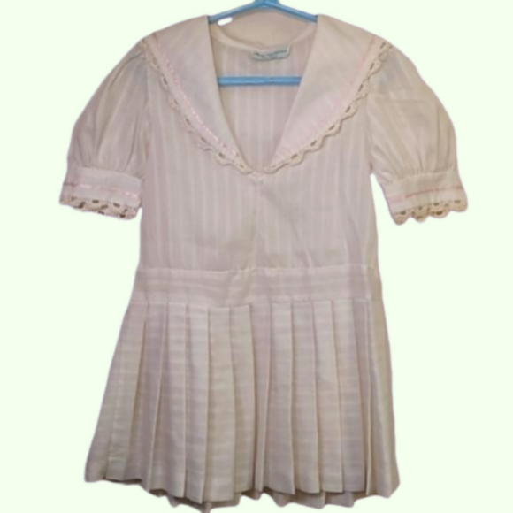 Rare Editions Other - Vintage dress. Ivory with pink ribbon accent.